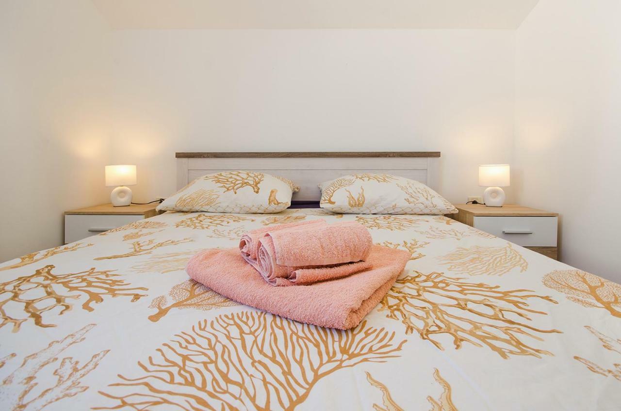 Apartman Korina Sukošan Buitenkant foto