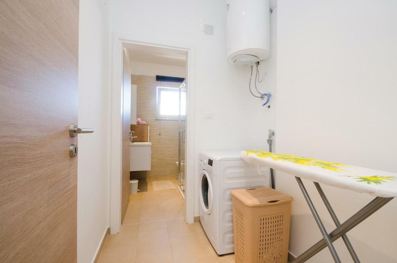 Apartman Korina Sukošan Buitenkant foto