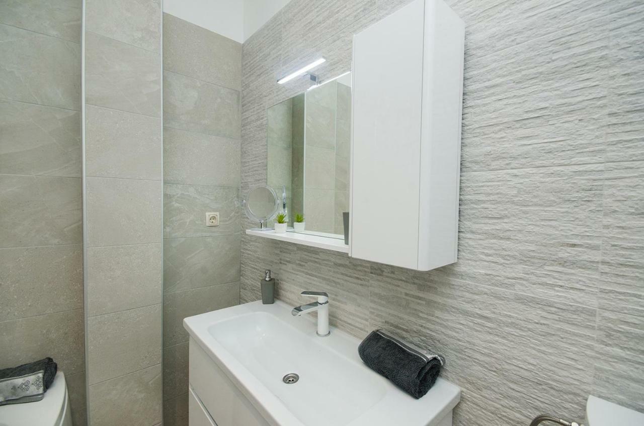 Apartman Korina Sukošan Buitenkant foto
